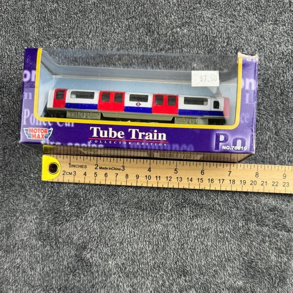 MotorMax Tube Train Collector Edition London‎ Underground Diecast Model 76010